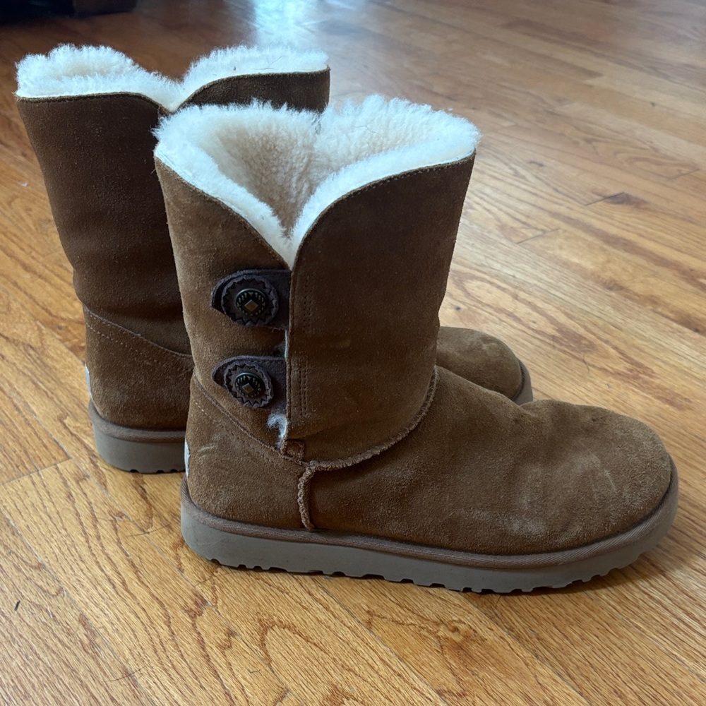 UGG Brown Shearling-Lined Winter Boots